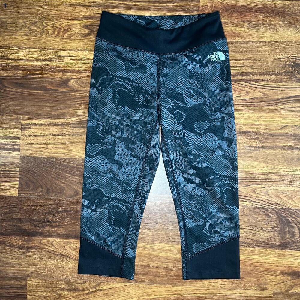 The North Face Flash Dry Gray Black Camo Croppec Compression Yoga Womens Small